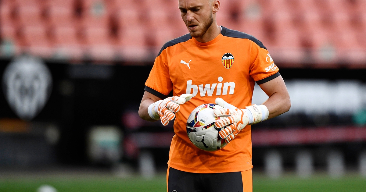 HLV tuyển Hà Lan loại 'người gác đền' kỳ cựu quá tự tin đoạt suất đến Qatar