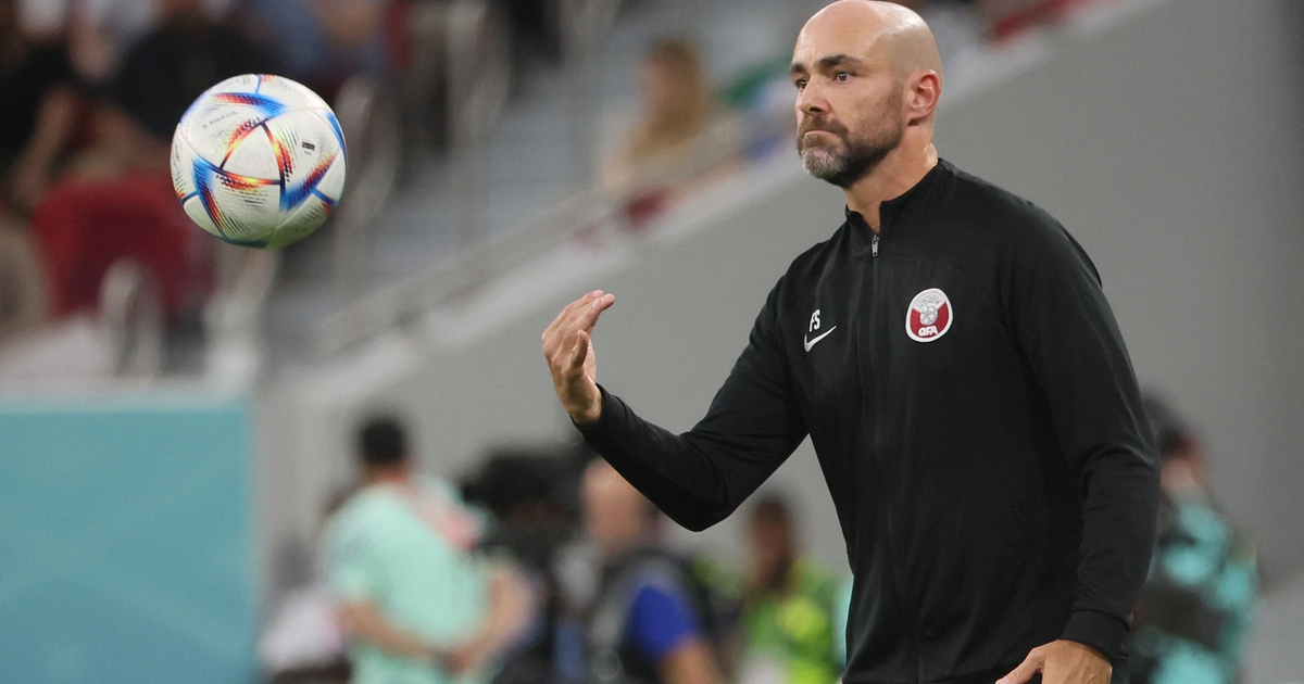 Qatar cắt hợp đồng với HLV Sanchez sau thất bại tại World Cup 2022