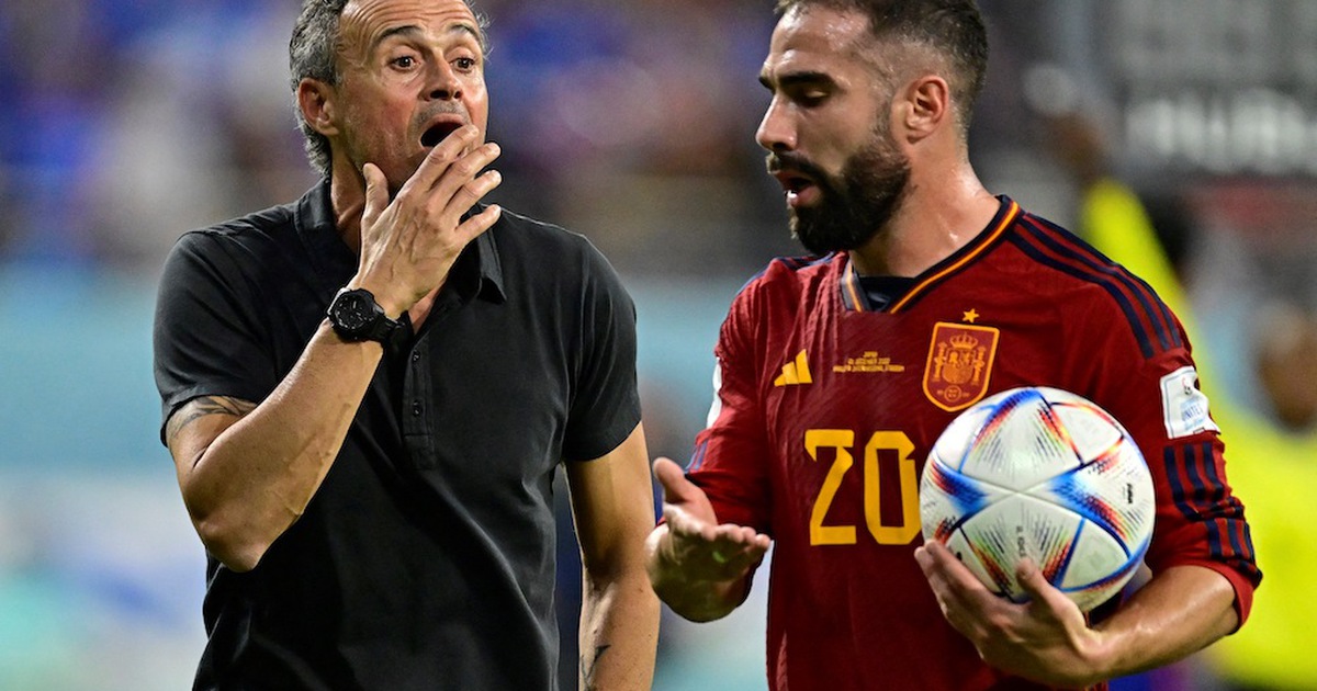 HLV Luis Enrique nói về những phút mất kiểm soát, hoảng loạn của tuyển Tây Ban Nha