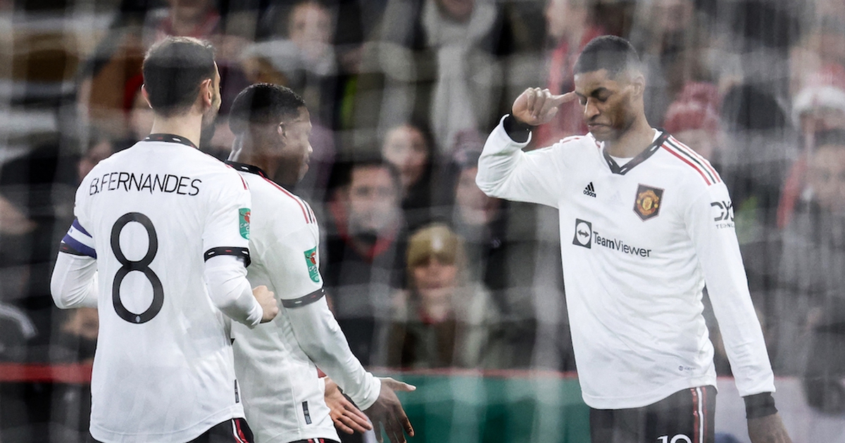 Rashford tỏa sáng, M.U hạ Nottingham Forest để tiến gần chung kết Cúp Liên đoàn Anh