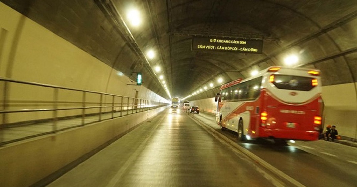 Bộ Giao thông vận tải và nhà đầu tư bàn cách 'cứu' hầm Hải Vân, Đèo Cả