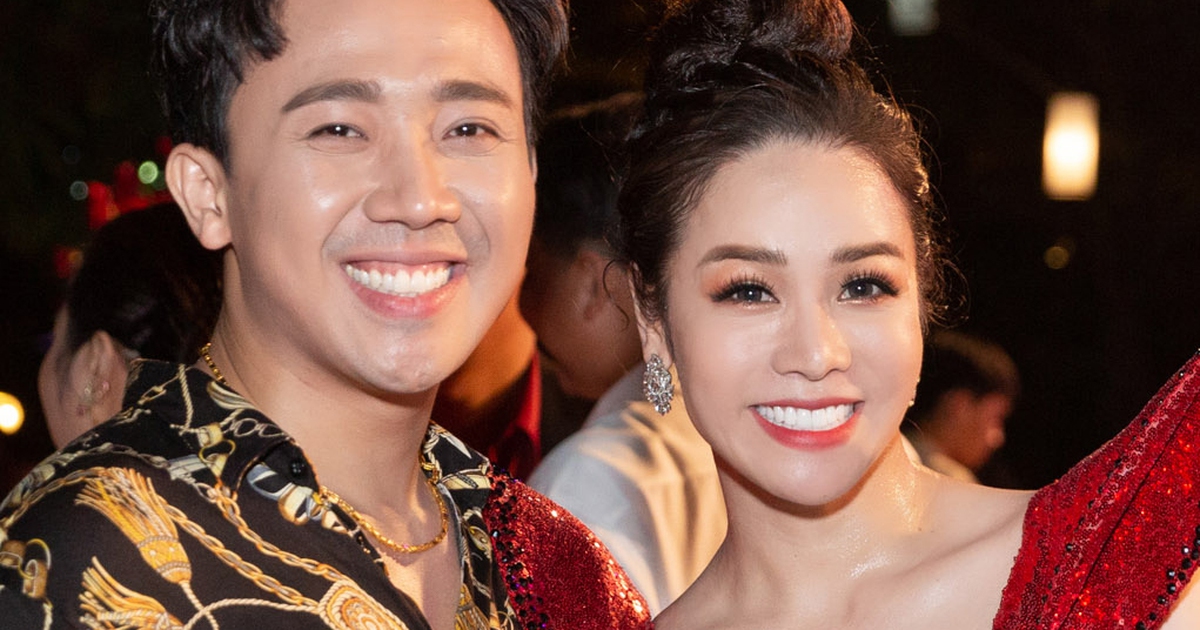 Suýt ngất xỉu sau cánh gà, Nhật Kim Anh được Trấn Thành 'cứu nguy'