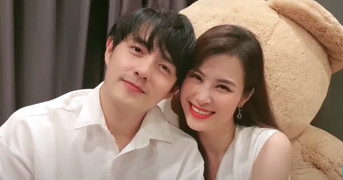 Đang mang thai, Đông Nhi vẫn hát cực sung phục vụ khán giả