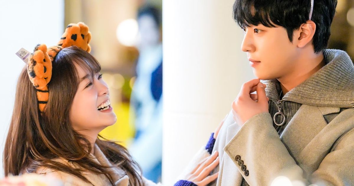 Nữ chính tiết lộ cảnh giường chiếu bùng nổ trong 'Hẹn hò chốn công sở'