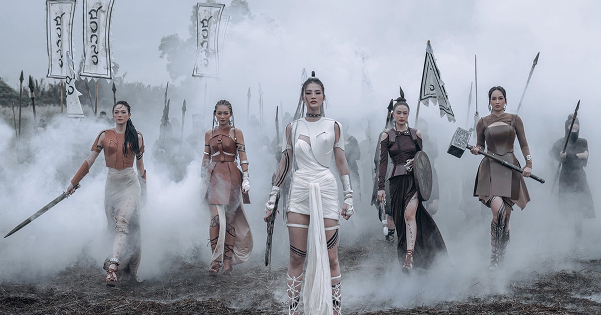 Đông Nhi tung MV 'Đôi mi em đang u sầu' quy tụ dàn sao 'khủng'