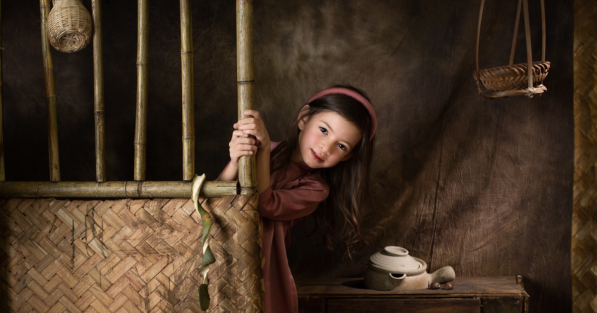 Cô bé mang 2 dòng máu Việt - Ý ‘hút hồn’ dân mạng với bộ ảnh đón Tết