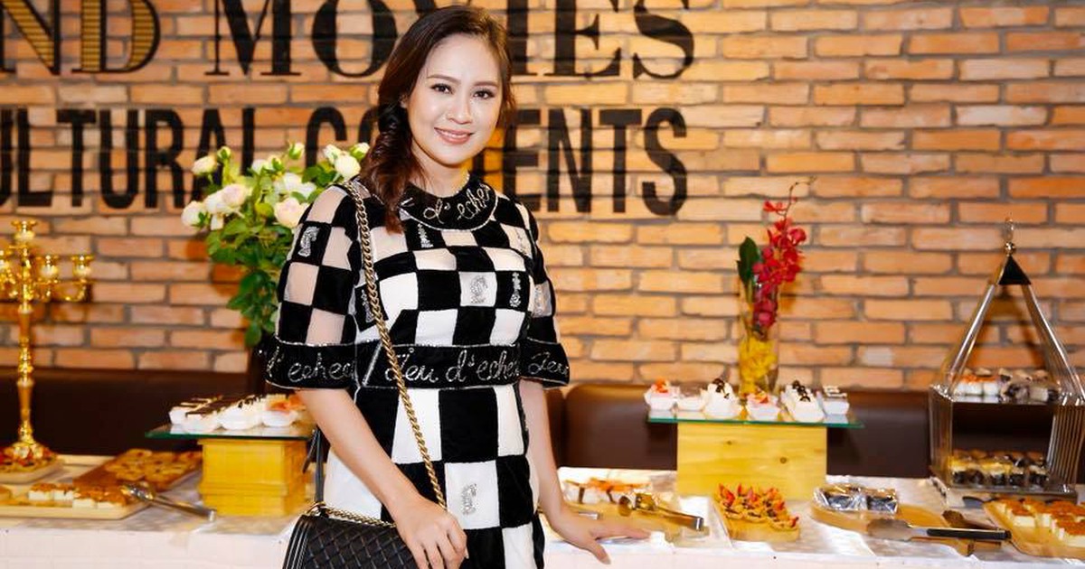 Thanh Thúy mang bầu lần hai sau gần 10 năm chờ đợi