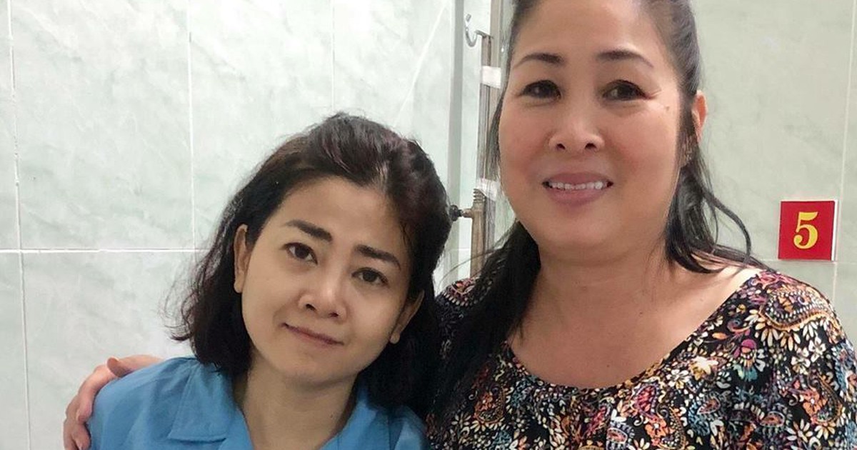 Mai Phương nhập viện điều trị: ‘Mong phép màu đến với Phương'
