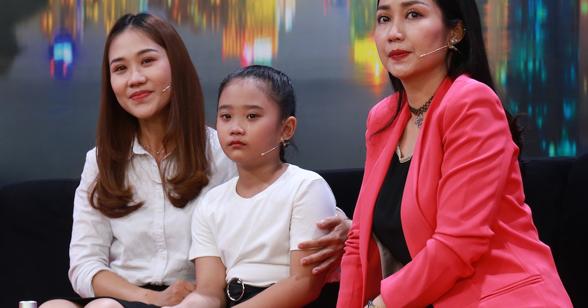 Ốc Thanh Vân xúc động trước câu chuyện cô bé mồ côi cha năm 3 tuổi