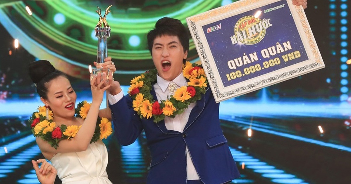 Cô gái 1,5m cùng vũ công Đình Lộc giành quán quân 'Cặp đôi hài hước'