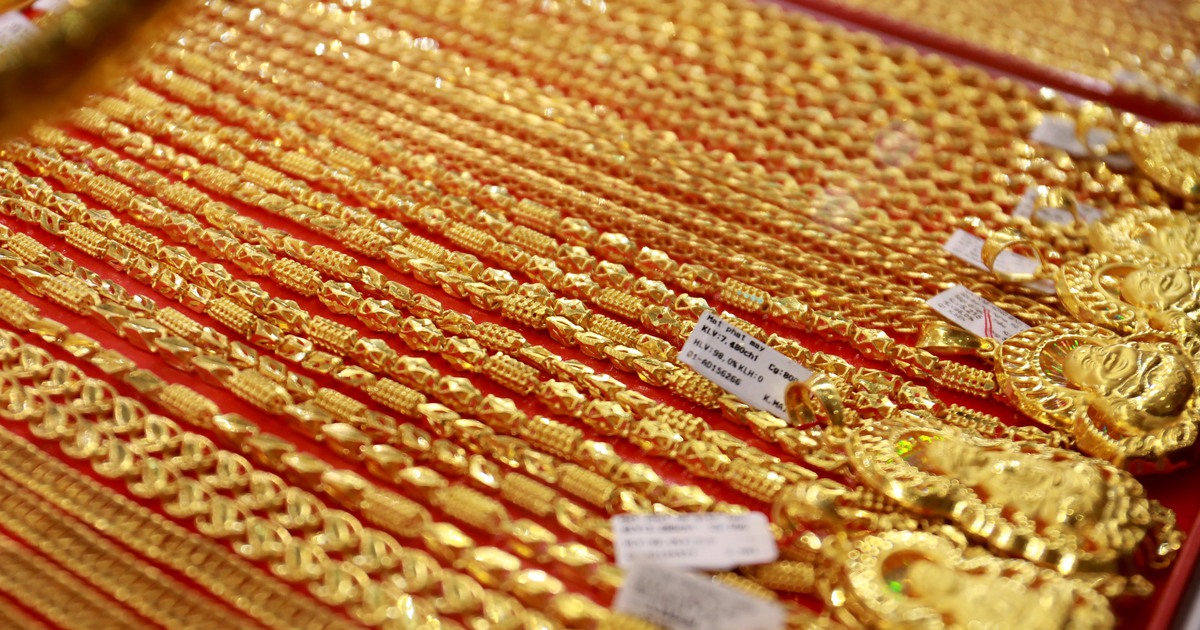 Giá vàng giảm, có nên mua?