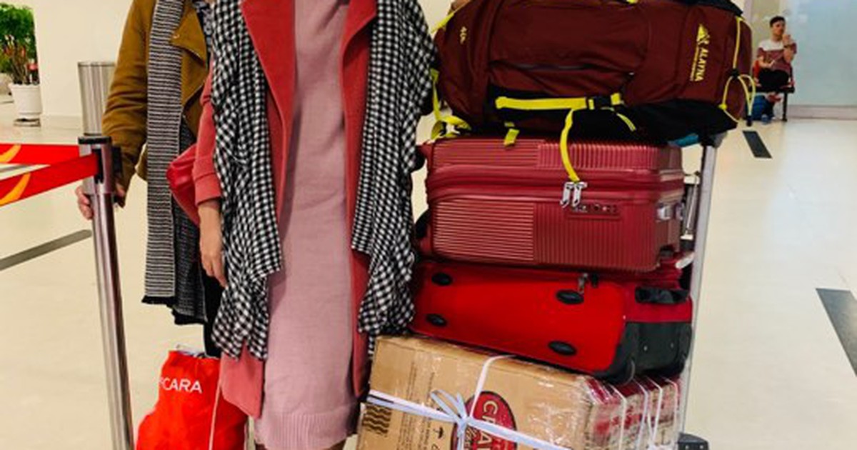 Khẩu trang, nước rửa tay sát khuẩn vẫn khó mua