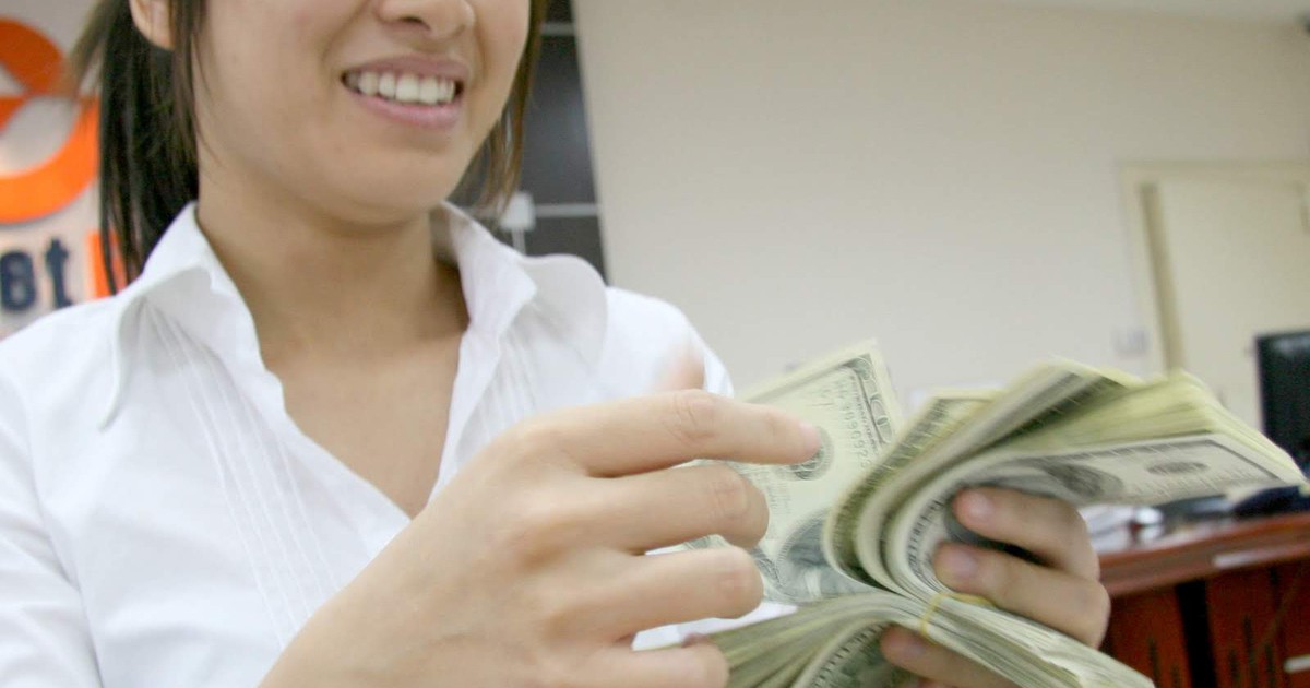 Giá USD hôm nay 6.1.2023: Đồng loạt tăng ở các thị trường