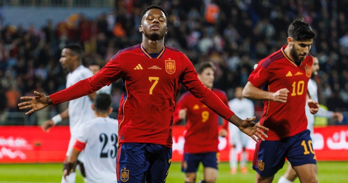 'Thần đồng' Barcelona ghi bàn, tuyển Tây Ban Nha thắng dễ