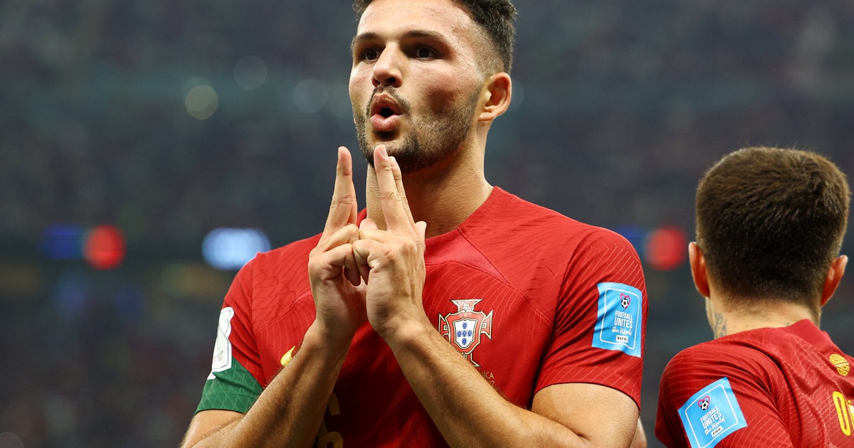 Tiền đạo gây sốt khi thay Ronaldo, lập hat-trick cho tuyển Bồ Đào Nha là ai?