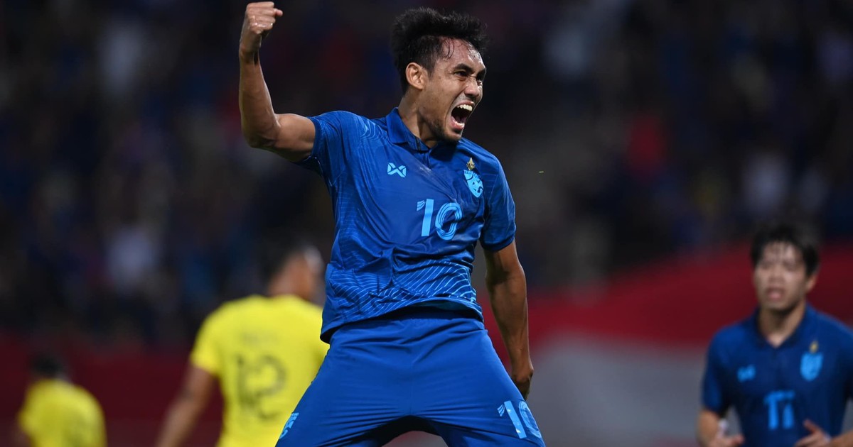 Dính chấn thương, tiền đạo số 1 tuyển Thái Lan vẫn đến Việt Nam