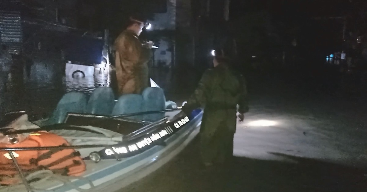 Phú Yên: Sau bão số 12, H.Đồng Xuân bị ngập lụt cô lập hoàn toàn