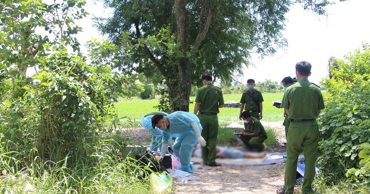 An Giang: Phát hiện người đàn ông tử vong ở bãi đất trống với nhiều vết đâm