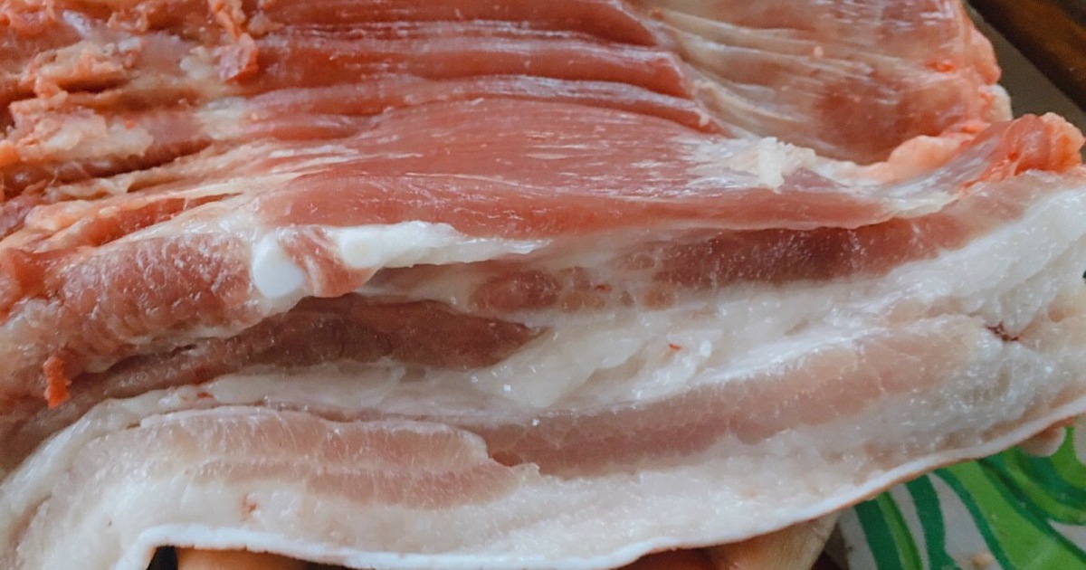 Giá heo hơi hôm nay 21.12.2022: Tiếp tục đi ngang ở mức thấp