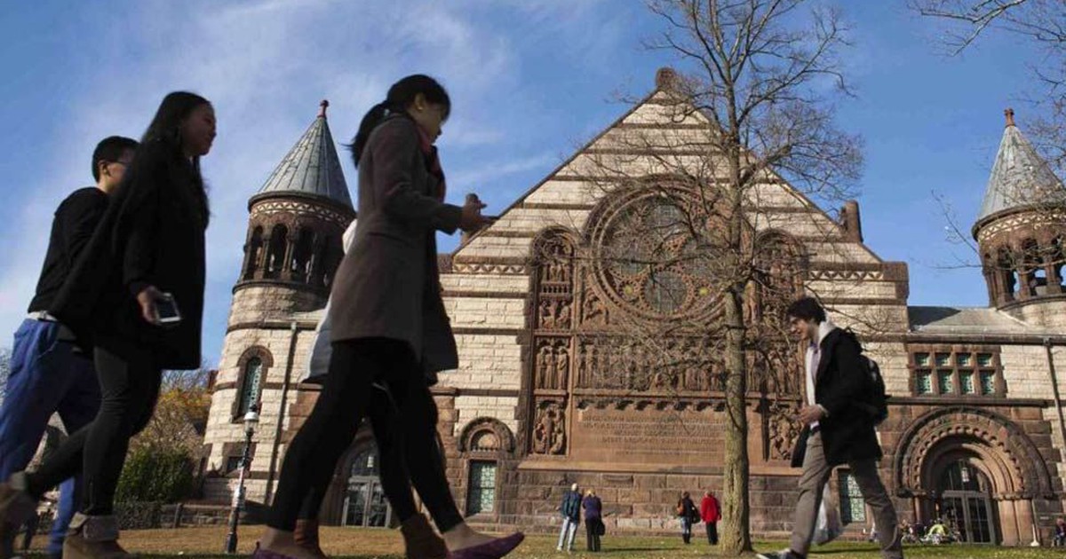 Kinh tế Mỹ chịu ảnh hưởng vì sinh viên quốc tế giảm