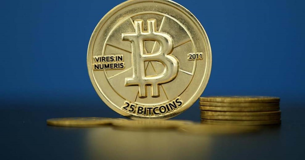 Giá bitcoin liên tiếp tăng mạnh, vượt 8.000 USD