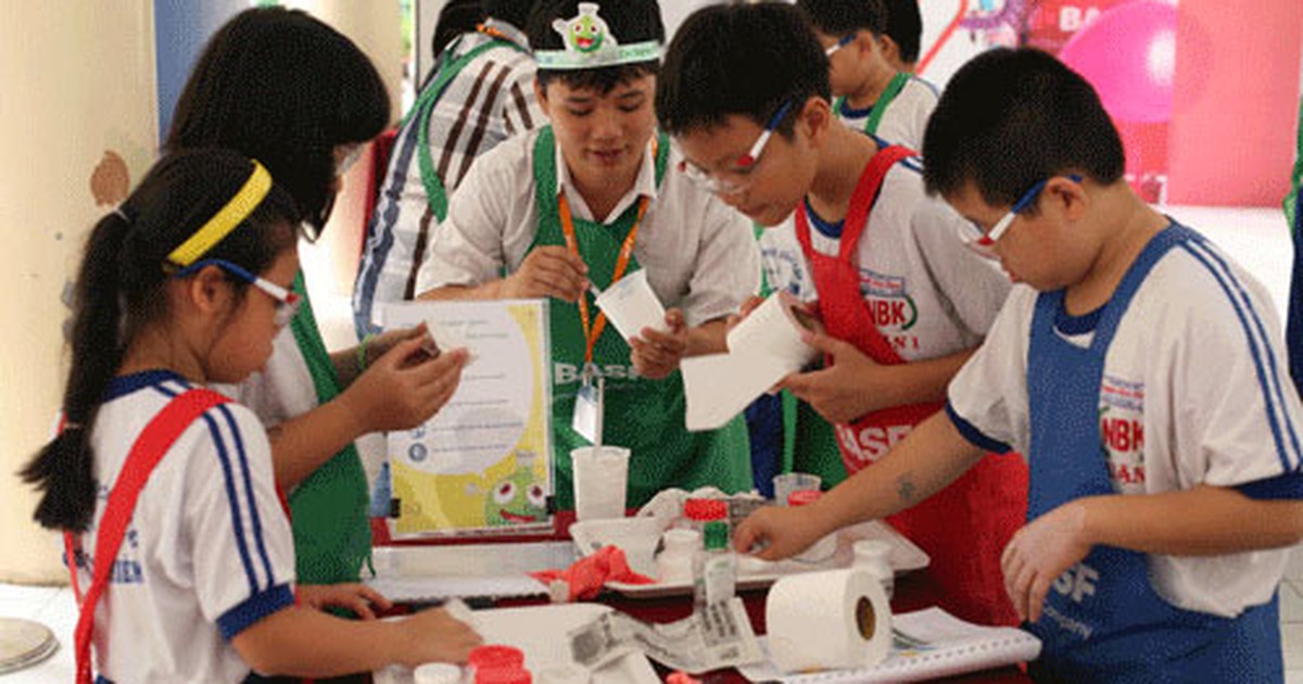 Đừng bắt con phải làm thần đồng!