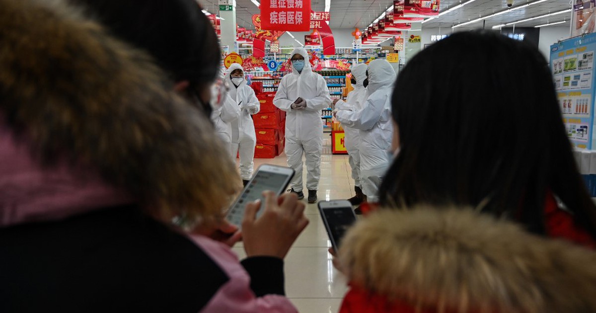 Bác sĩ ở vùng dịch Trung Quốc tử vong, Úc có ca nhiễm đầu tiên