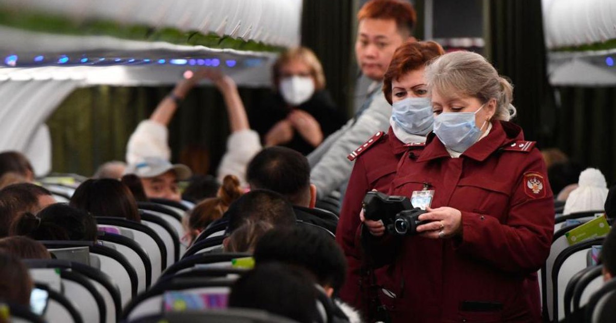 Thế giới ùn ùn mua khẩu trang phòng chống viêm phổi Vũ Hán