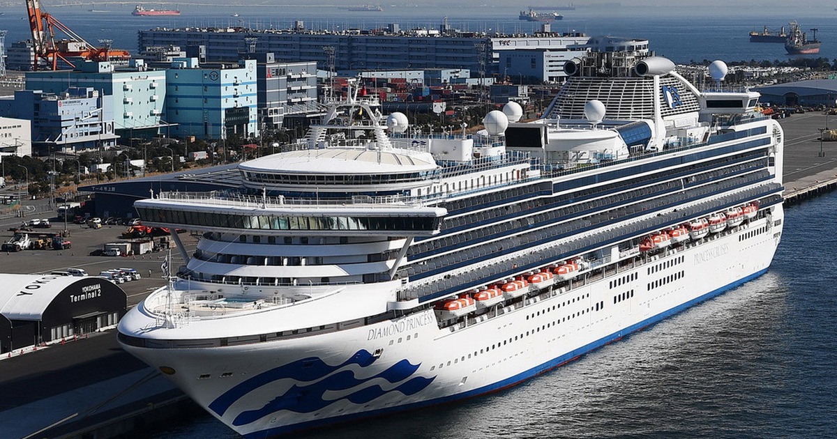 Thêm 66 ca nhiễm nCoV trên du thuyền, Nhật cân nhắc xét nghiệm cả tàu