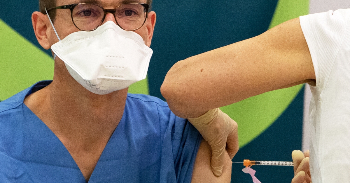 Áo mở giải xổ số ‘chắc trúng’ để khuyến khích tiêm vắc xin Covid-19