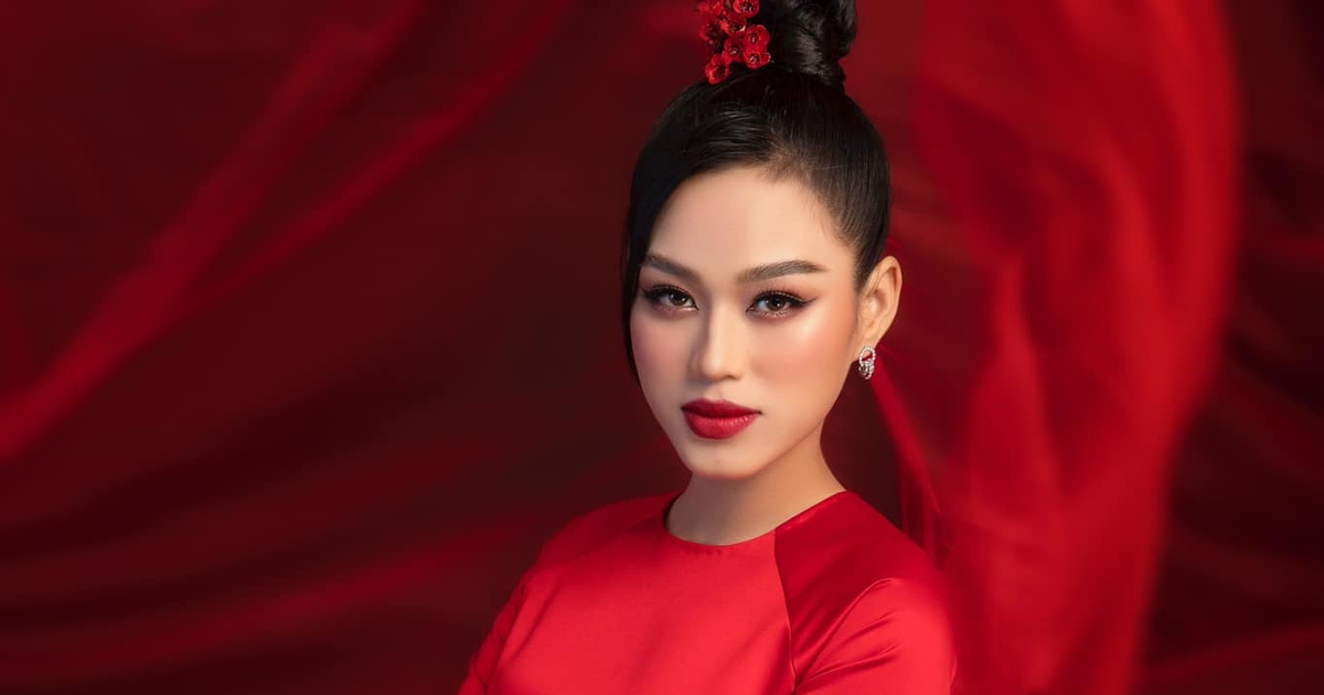 Hoa hậu Đỗ Thị Hà: 'Tôi không quá hợp với showbiz'