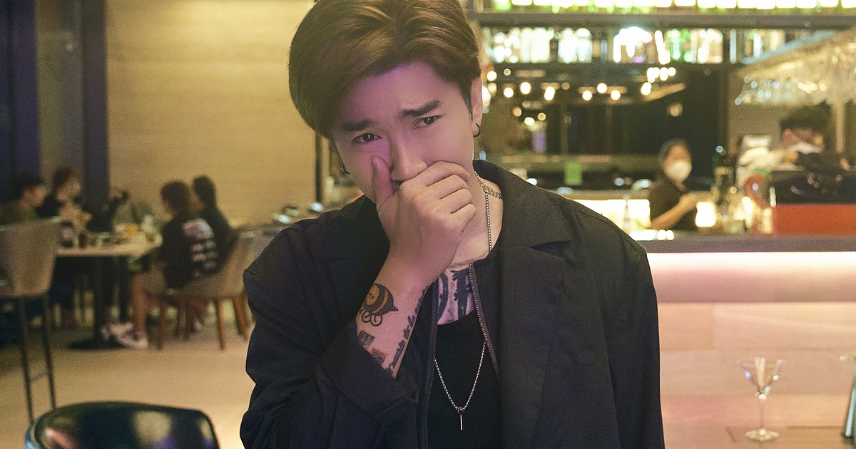 Chi Dân bật khóc khi tỏ tình thất bại với Lê Bống trong MV mới