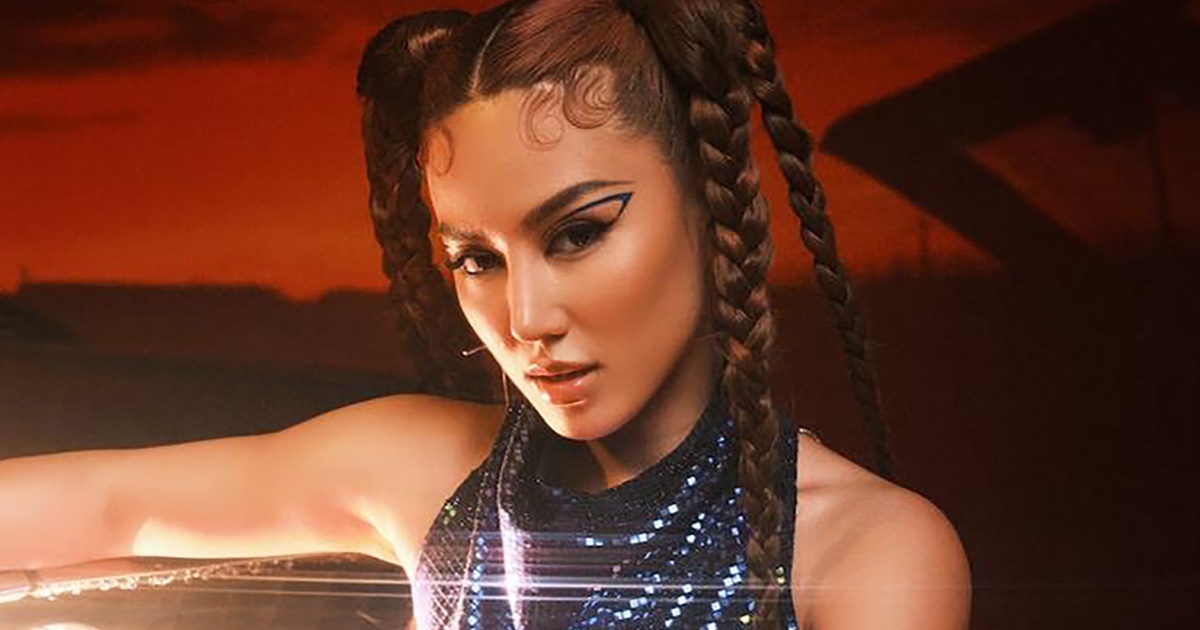 Nhan sắc nữ ca sĩ khiến Binz và Karik mê mẩn