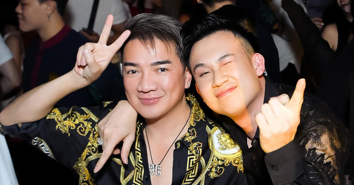 Dương Triệu Vũ có hành động bất ngờ với Đàm Vĩnh Hưng trong tiệc sinh nhật