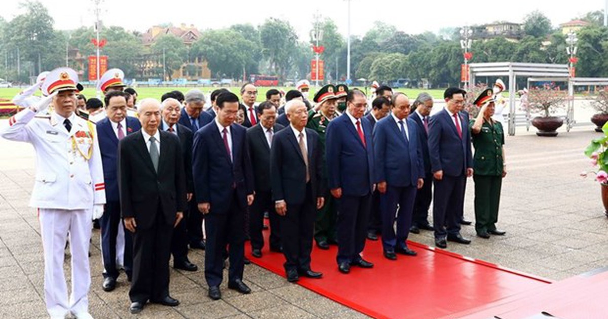 Tư tưởng, đạo đức, phong cách Hồ Chí Minh tiếp tục soi sáng con đường cách mạng Việt Nam