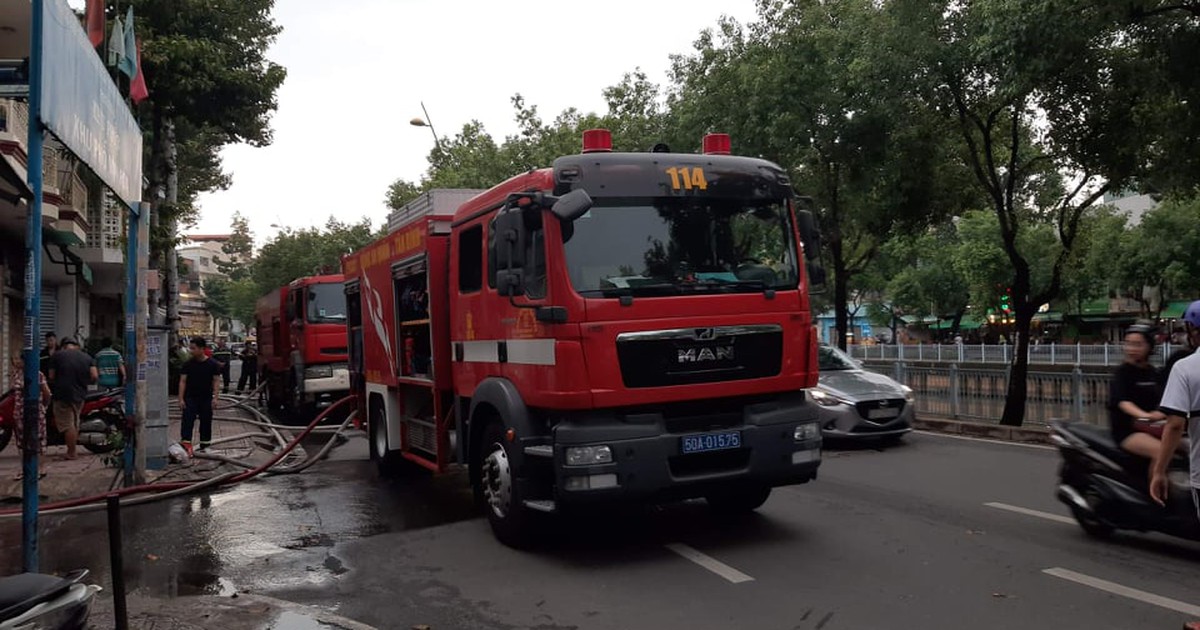 TP.HCM: Hỏa hoạn thiêu rụi nhiều tài sản trong căn nhà tại Q.Tân Bình