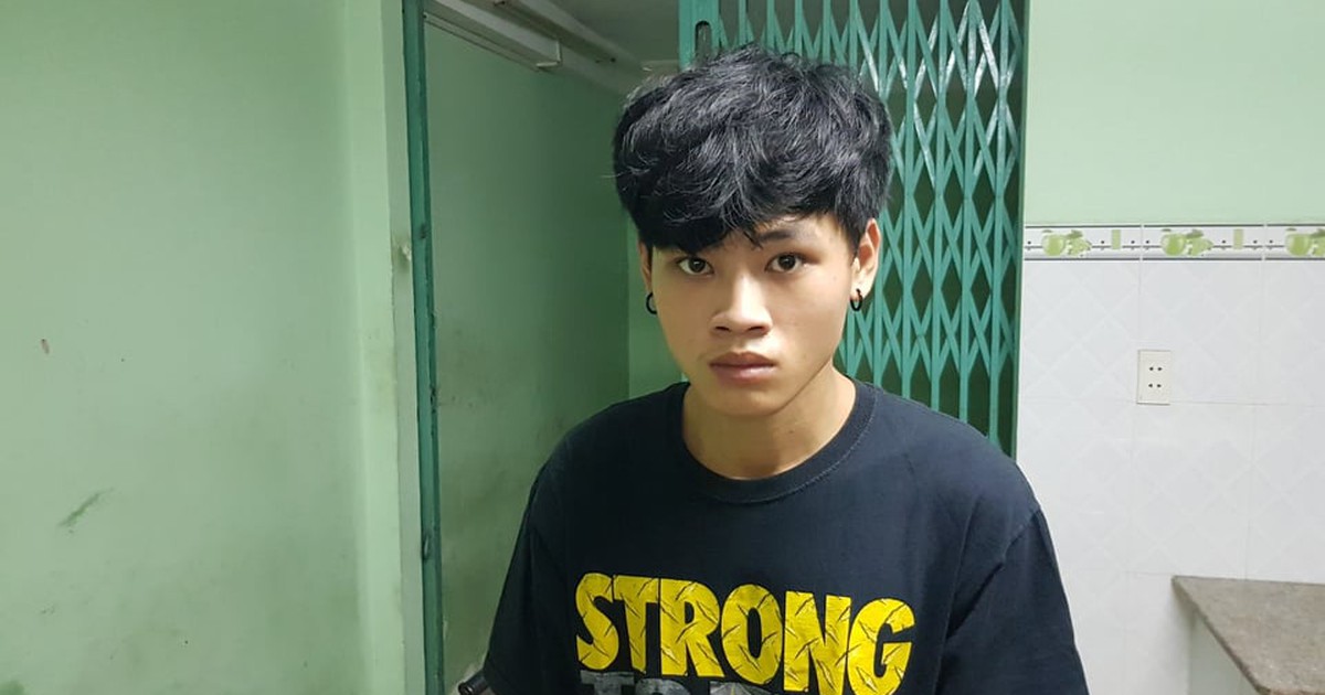 Tài xế nghi uy hiếp, sờ soạng cô gái: ‘Vận động, bắt ép mới chịu đầu thú’