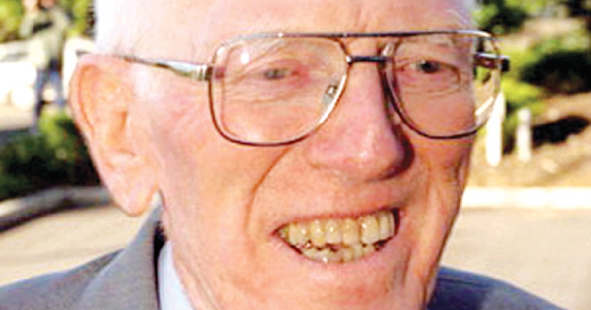 Vén màn bí mật FIFA - Kỳ 3: Lá phiếu trắng bí ẩn của Charlie Dempsey