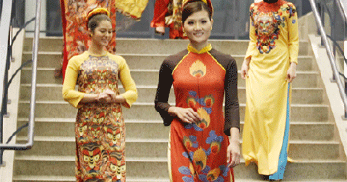 Sinh viên gốc Việt lần đầu trình diễn áo dài tại Mỹ