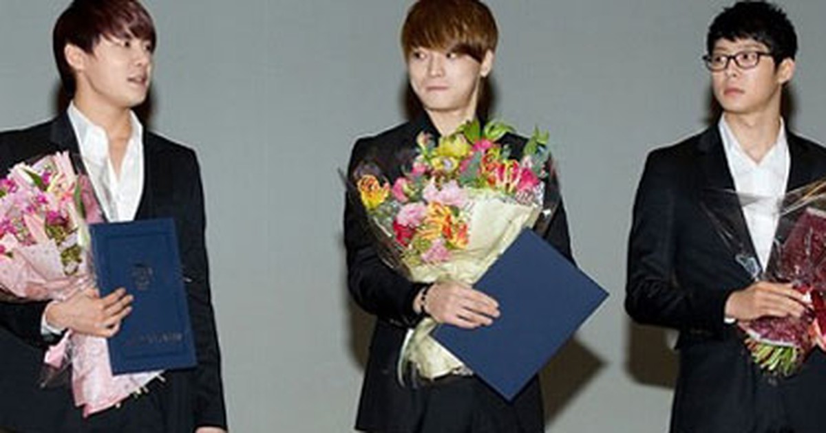 Park Yoo Chun của JYJ sẽ nhập ngũ vào tháng 8