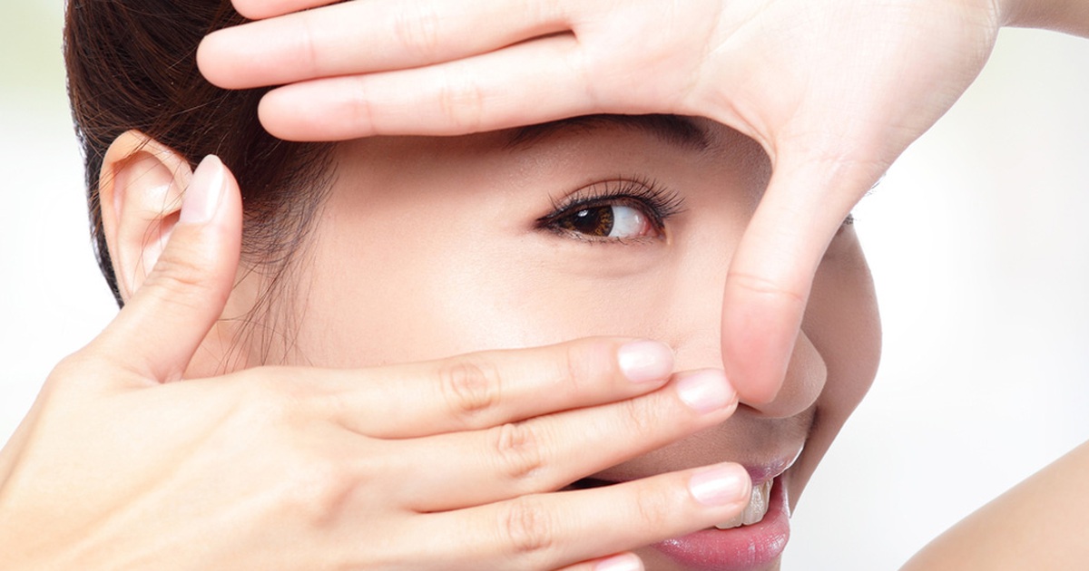 7 lời khuyên bảo vệ sức khỏe mắt mùa mưa