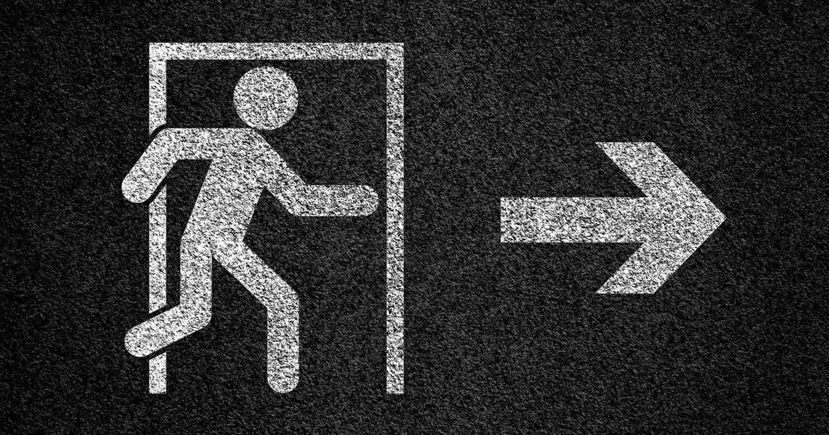 Tạm hoãn xuất cảnh đi Dubai với ông Võ An Đôn