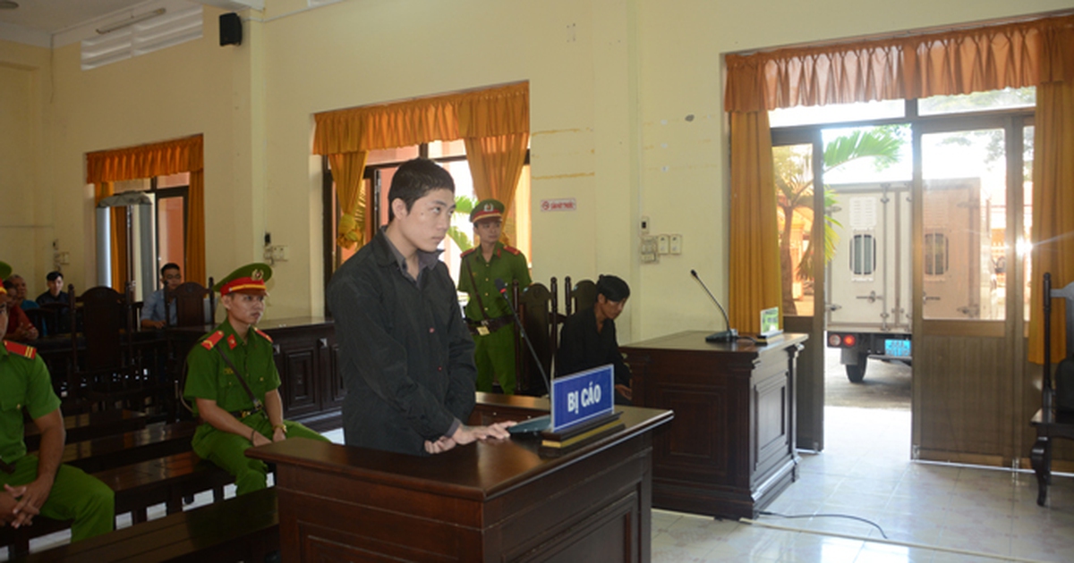 Không tìm ra 'người đầu vàng' đánh em ruột, vô cớ đâm người khác trọng thương