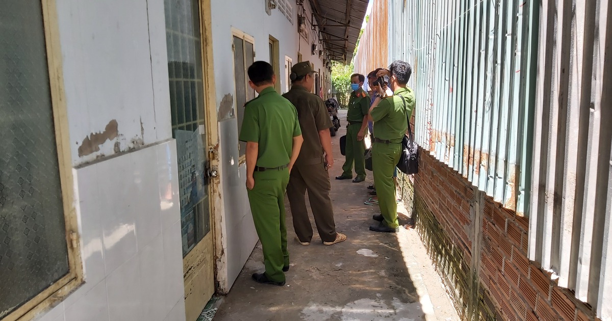 Tiền Giang: Phát hiện người đàn ông tử vong trong tư thế treo cổ trong phòng trọ