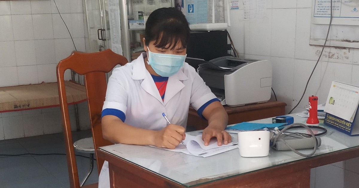 Nữ bác sĩ 'bỗng dưng' đi cách ly, chỉ kịp mang theo 2 bộ đồ