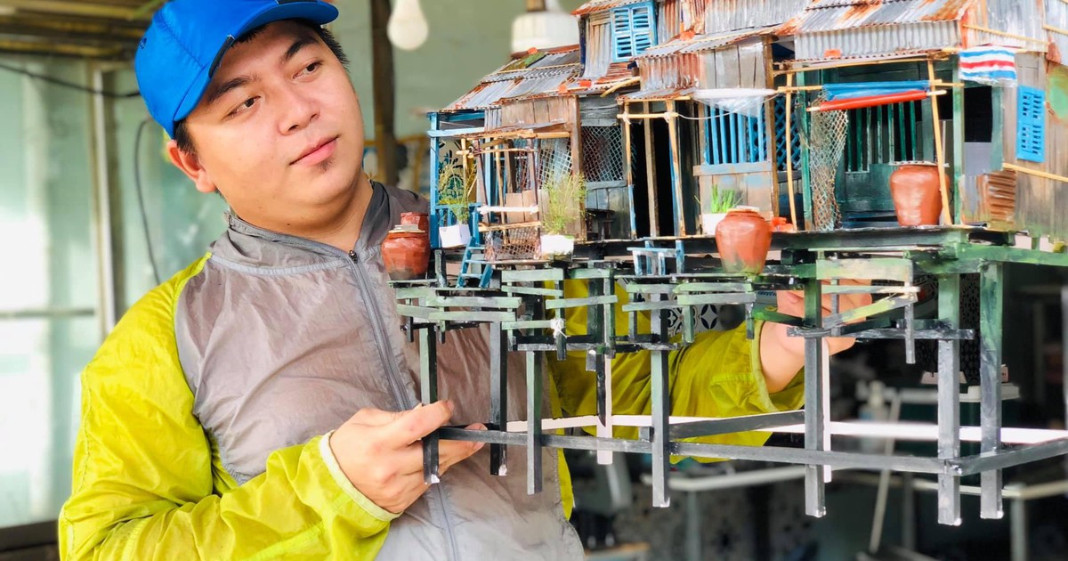 Độc đáo mô hình nhà sàn tí hon vùng sông nước miền Tây