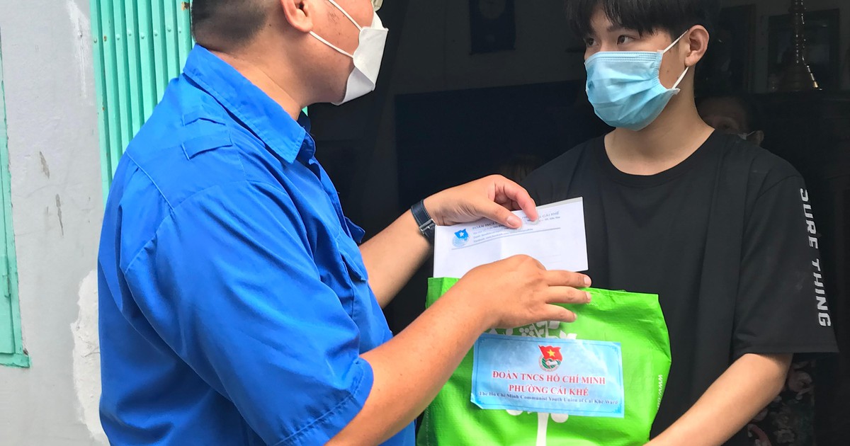 Món quà nghĩa tình của tuổi trẻ Cần Thơ dành cho người nghèo trong dịch Covid-19