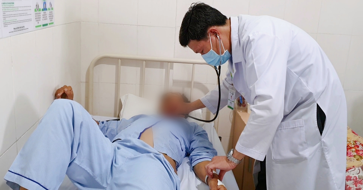 Suýt mất mạng vì sốt xuất huyết nhưng cứ tưởng đau vai gáy