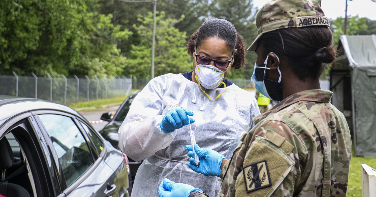 Mỹ: Điều động vệ binh quốc gia đến bệnh viện ứng phó Covid-19