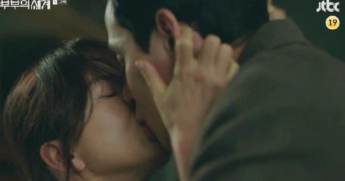 Nữ chính và chồng cũ có cảnh nóng, rating ‘Thế giới hôn nhân’ vượt ‘Sky Castle’